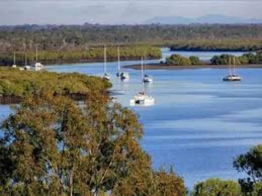 Mango Lodge River Heads 0*,  Australia