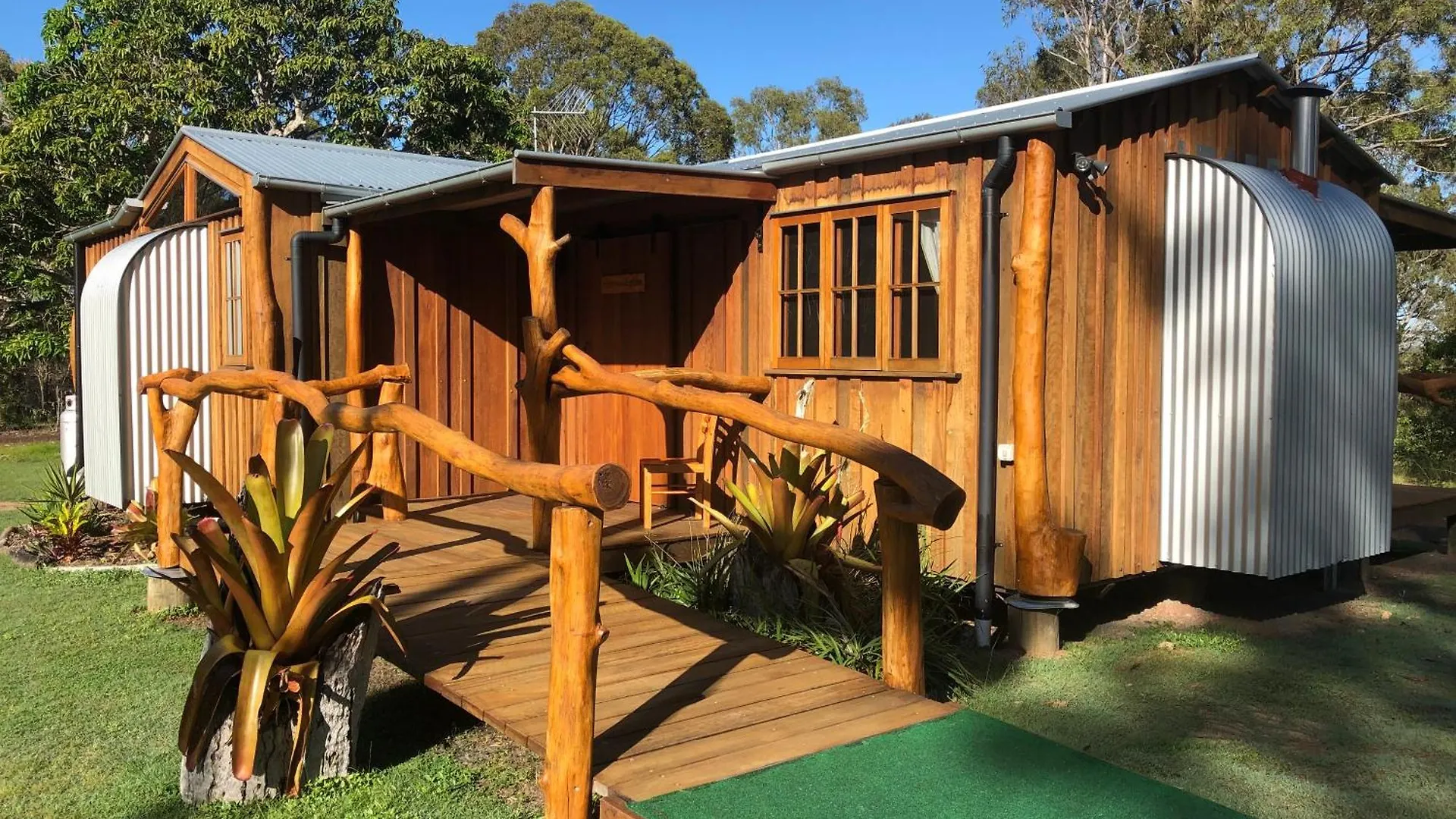 Mango Lodge River Heads location